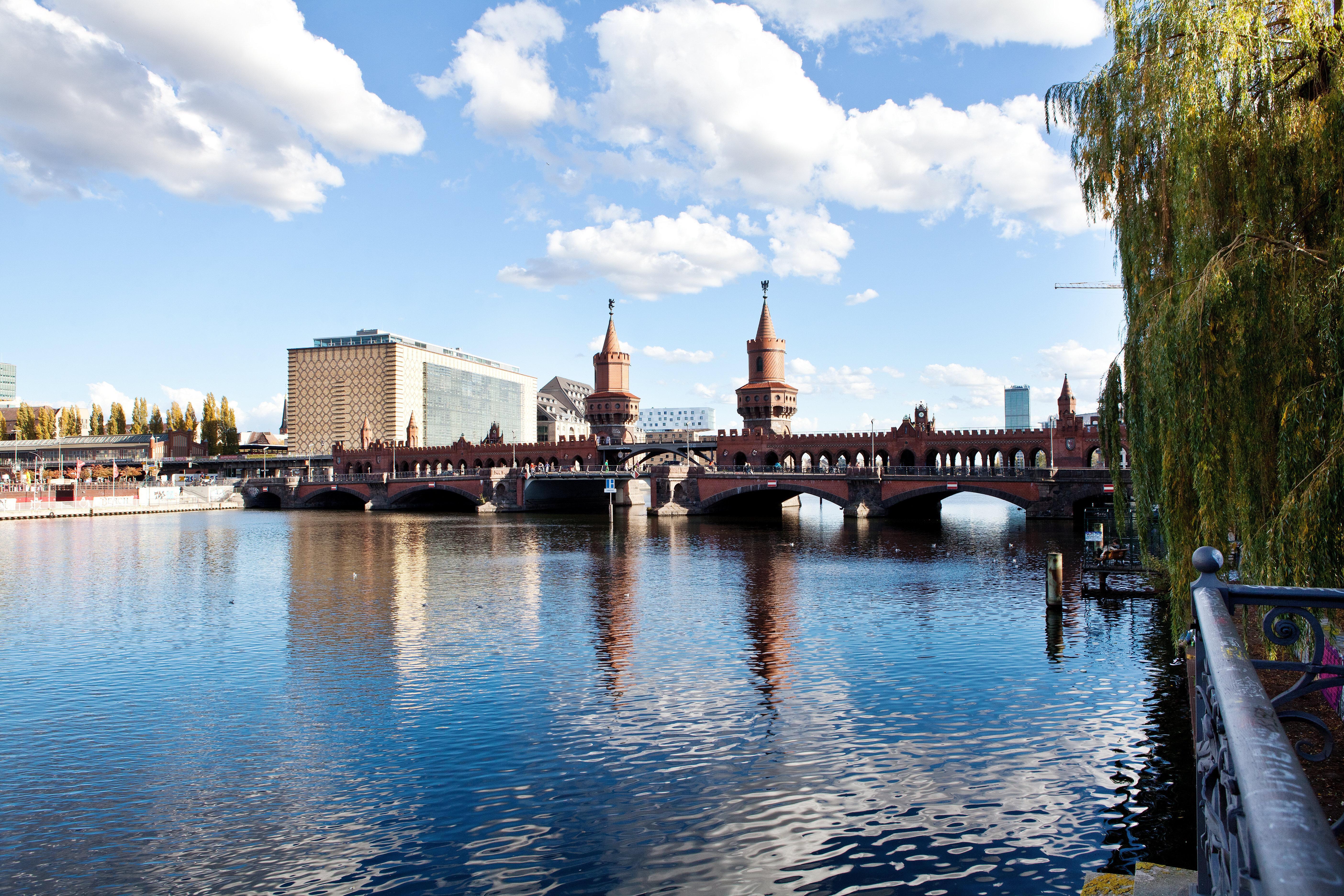 Hotel Indigo Berlin - East Side Gallery Ngoại thất bức ảnh