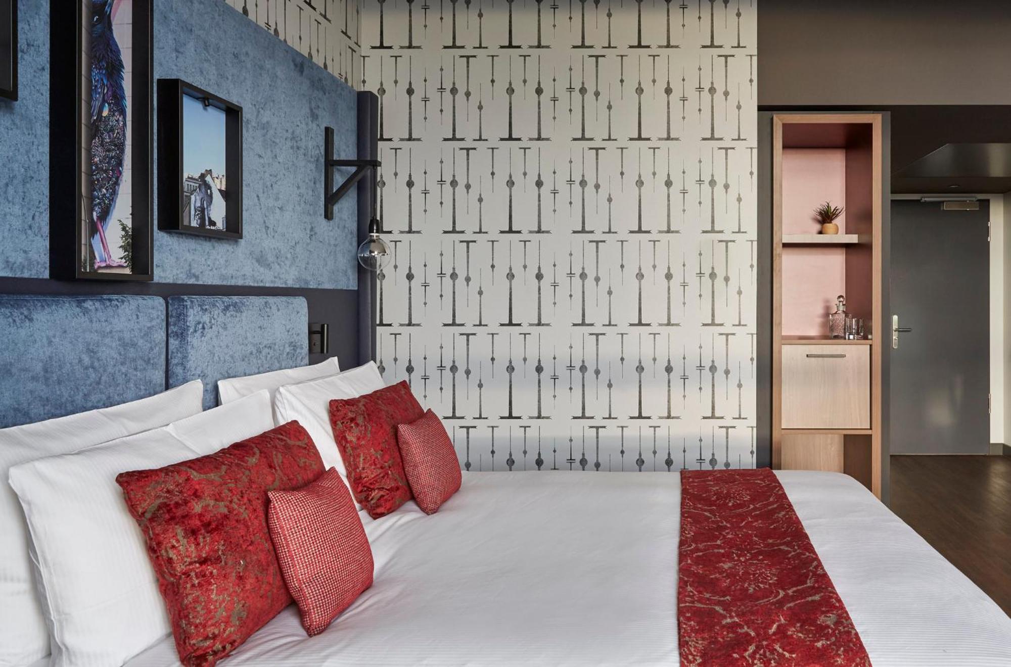 Hotel Indigo Berlin - East Side Gallery Ngoại thất bức ảnh