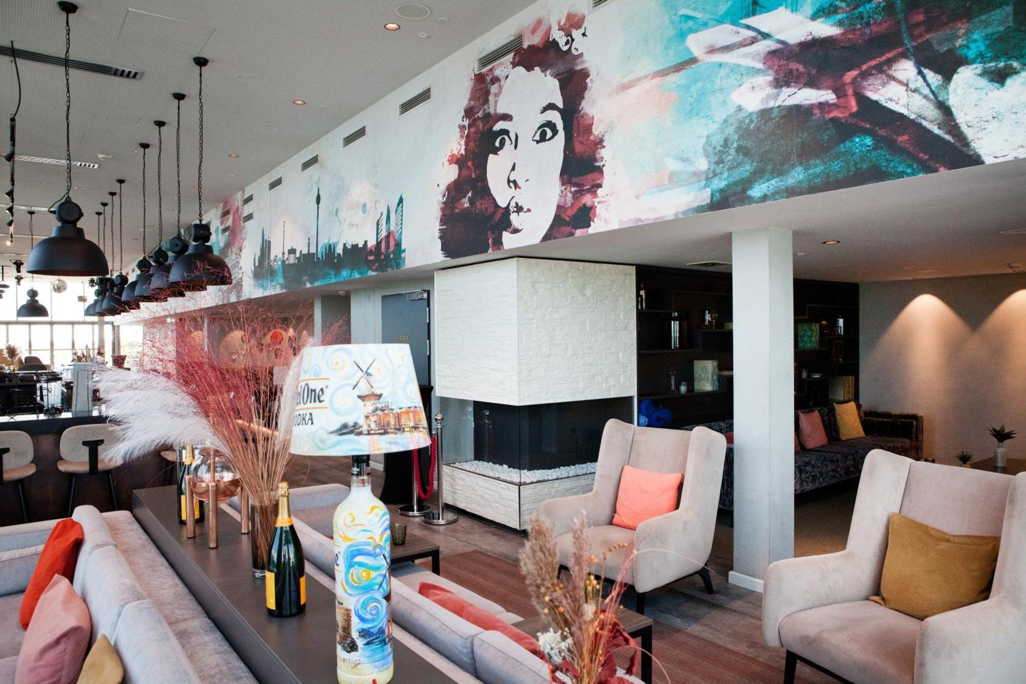 Hotel Indigo Berlin - East Side Gallery Ngoại thất bức ảnh